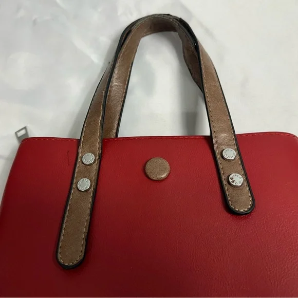 Jeep Red Tote with Tan Handles - Picture 4 of 11